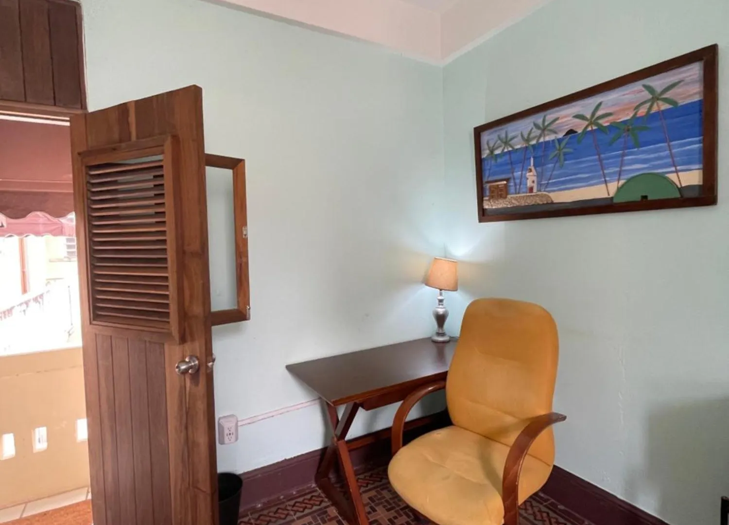 Fresh Tropical Colonial Style Walk-Up- Rooftop Terrace- Beach View Σαν Χουάν